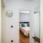 Luxury Libertas