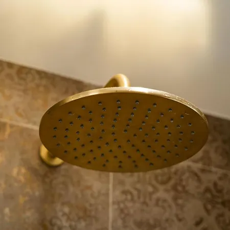 Luxury Libertas