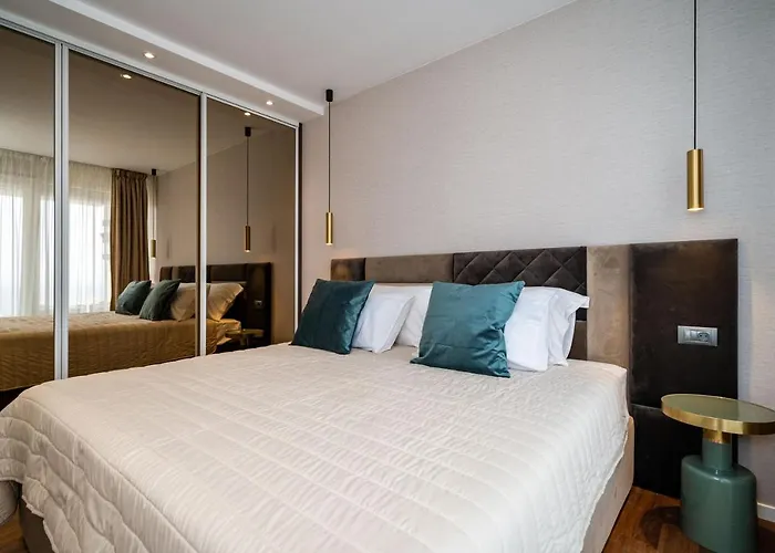 Luxury Libertas
